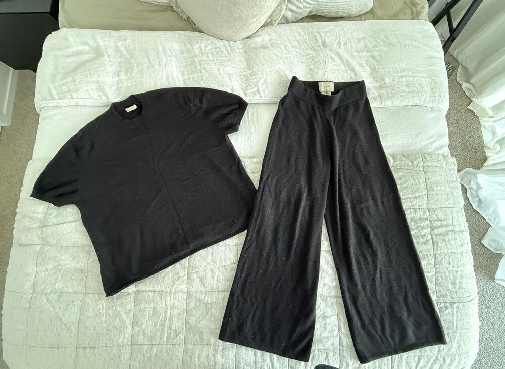 St Agni cashmere set