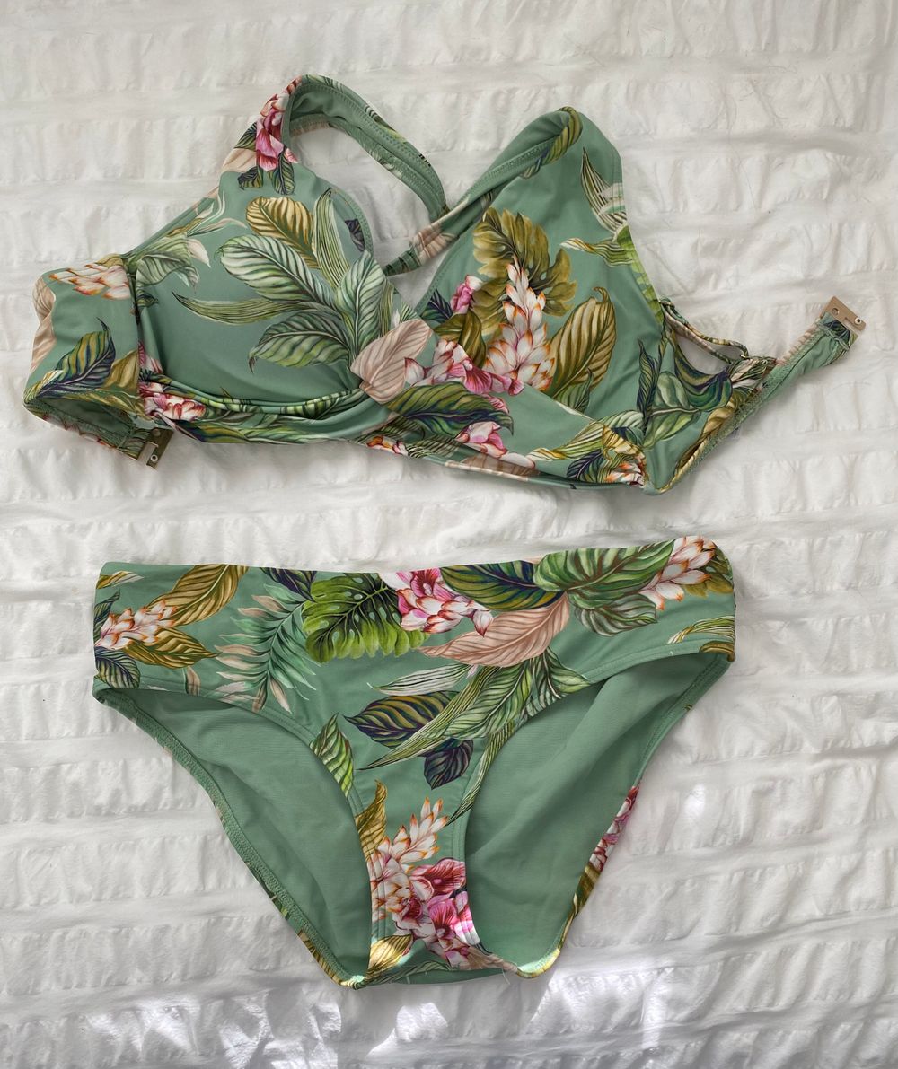 Floral Bikini Size 14