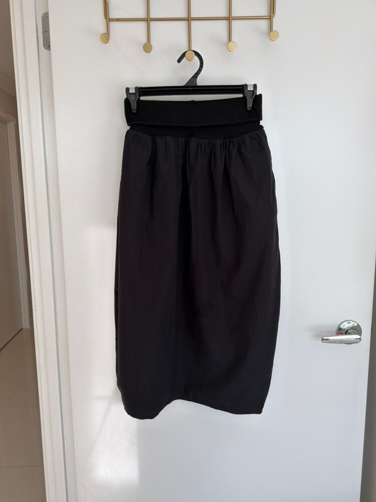 Moochi Black Midi bubble Skirt