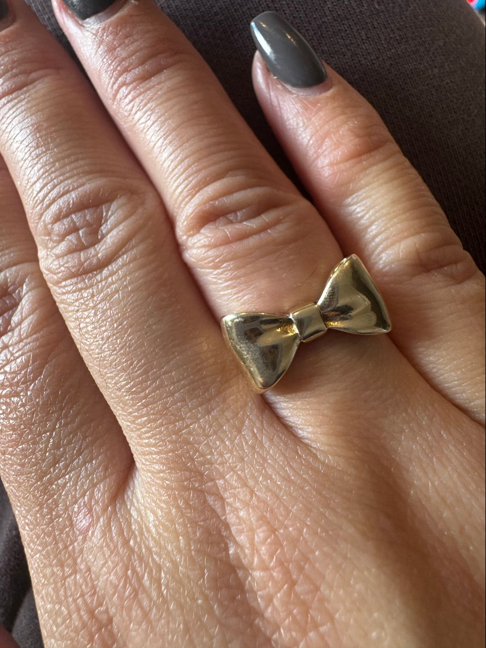 9k Bow Ring