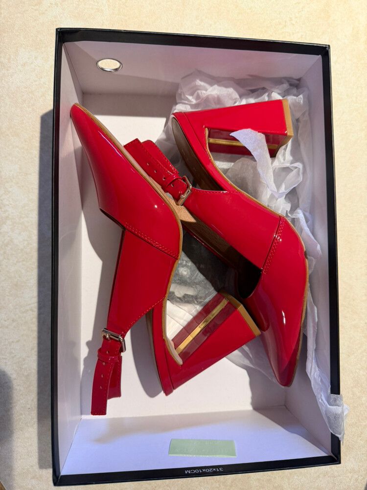 Mi Piaci Marley deep red patent heel