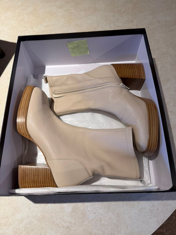 Mi Piaci Vintage cream ankle boot