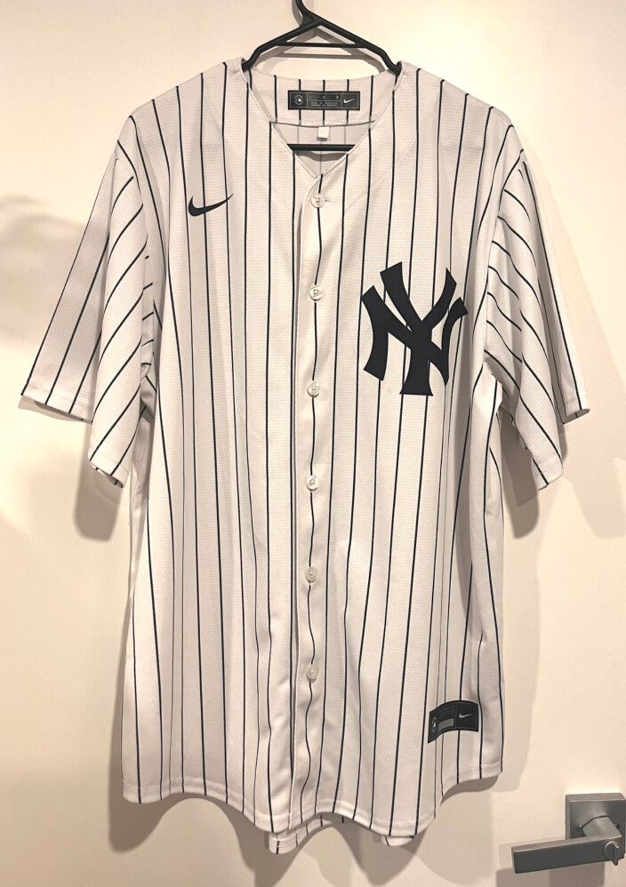 Nike White Pinstripe New York Yankees Baseball Jersey