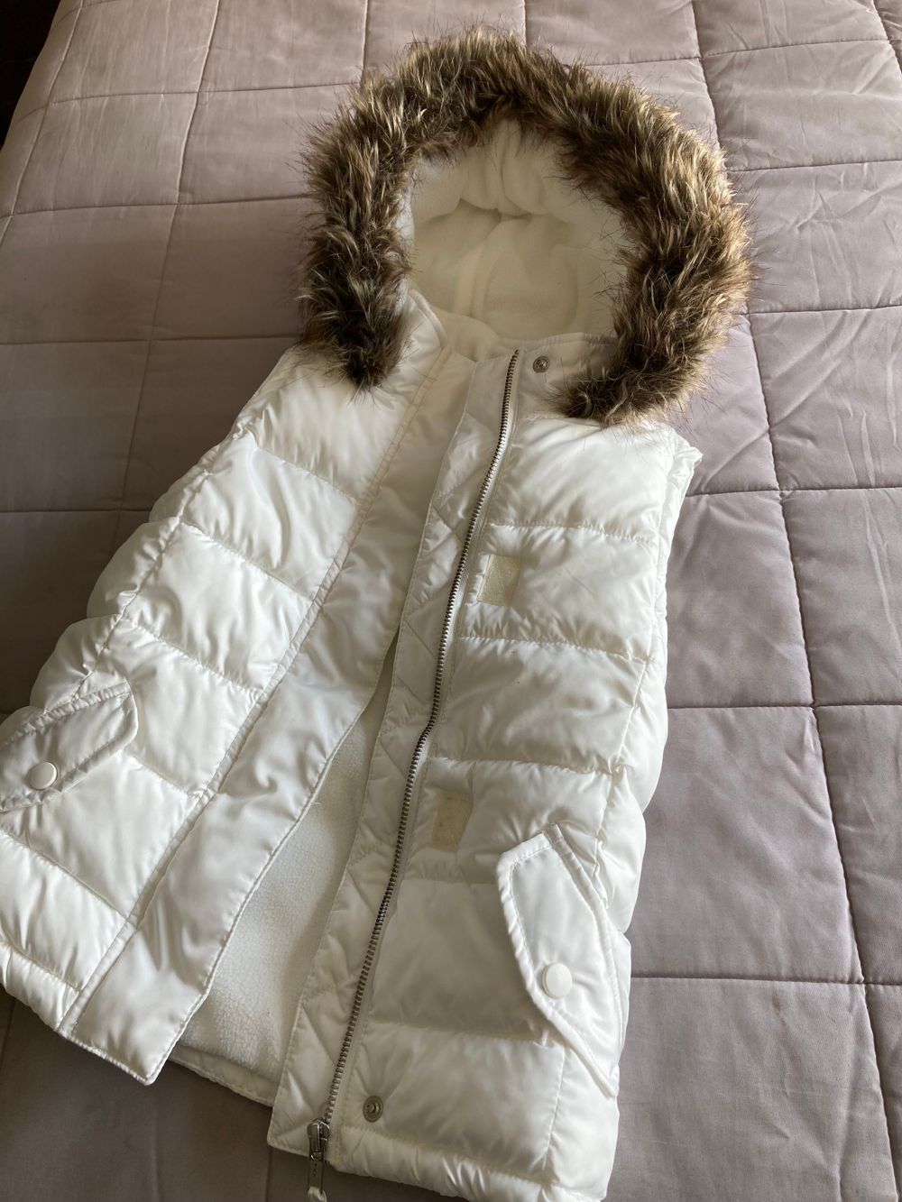BLUEZOO from DEBENHAM'S (UK) - GIRLS HOODED PUFFER JACKET - WHITE/FUR- SIZE 8