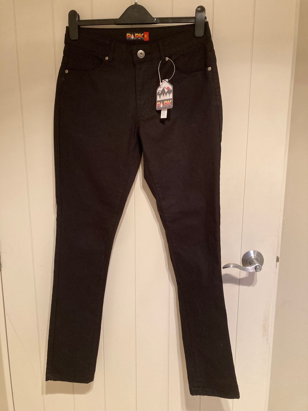 PARK from HALLENSTEIN'S MENS STRETCH JEANS - JET BLACK DENIM - SIZE W 28 L 32