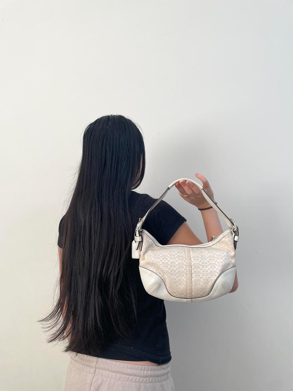 Coach Soho One Shoulder bag White Y2Kの通販 by rin