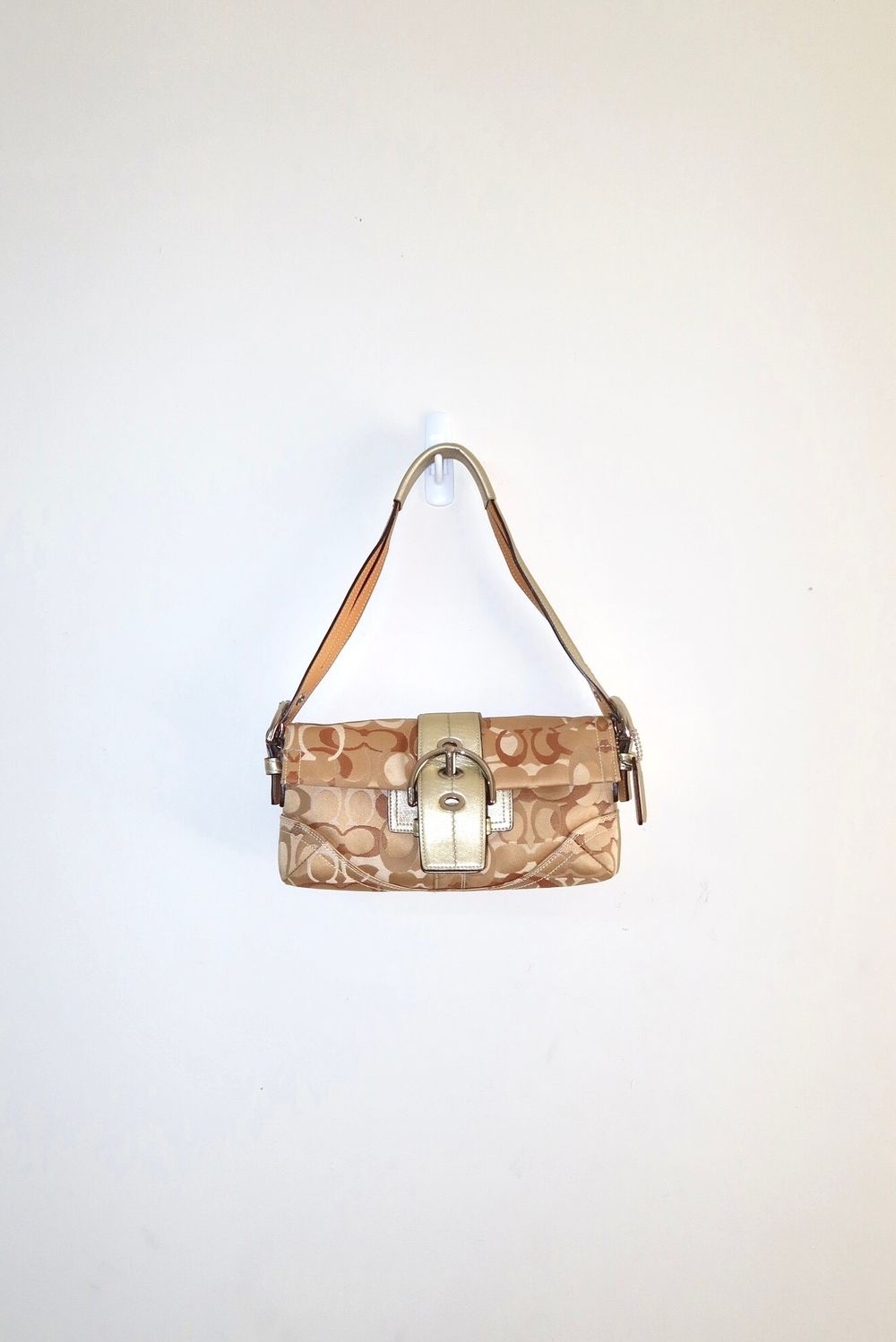 レディース COACH Soho Signature Gold Buckle Bag y2k