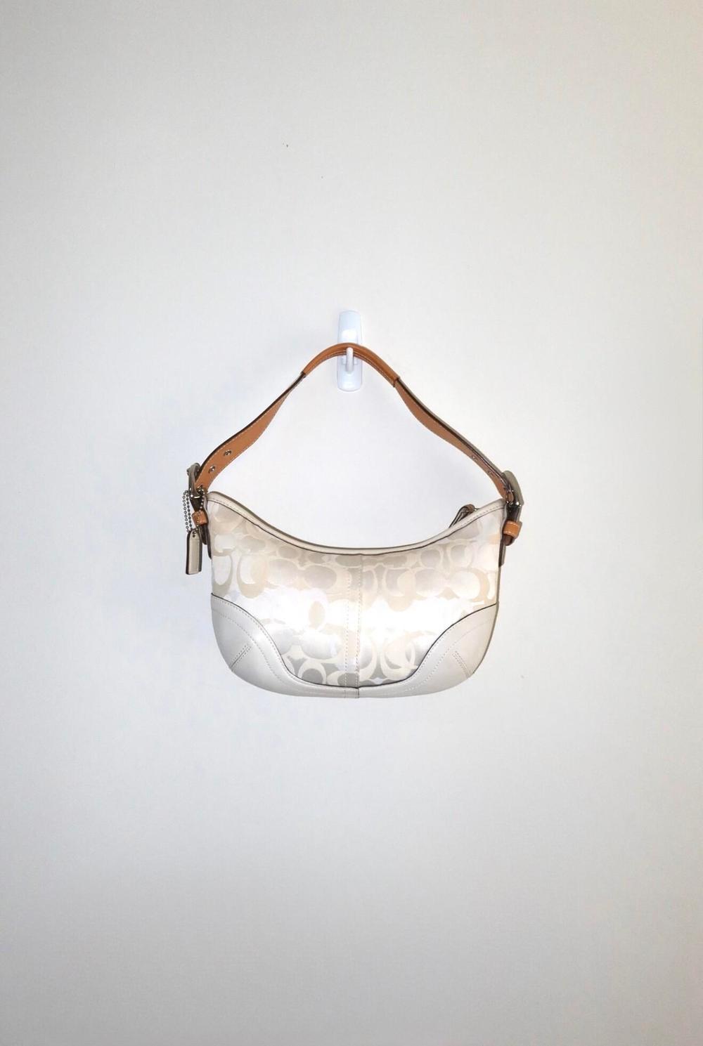 Coach - Vintage Y2K White 2005 Coach Signature Small Soho Shoulder 