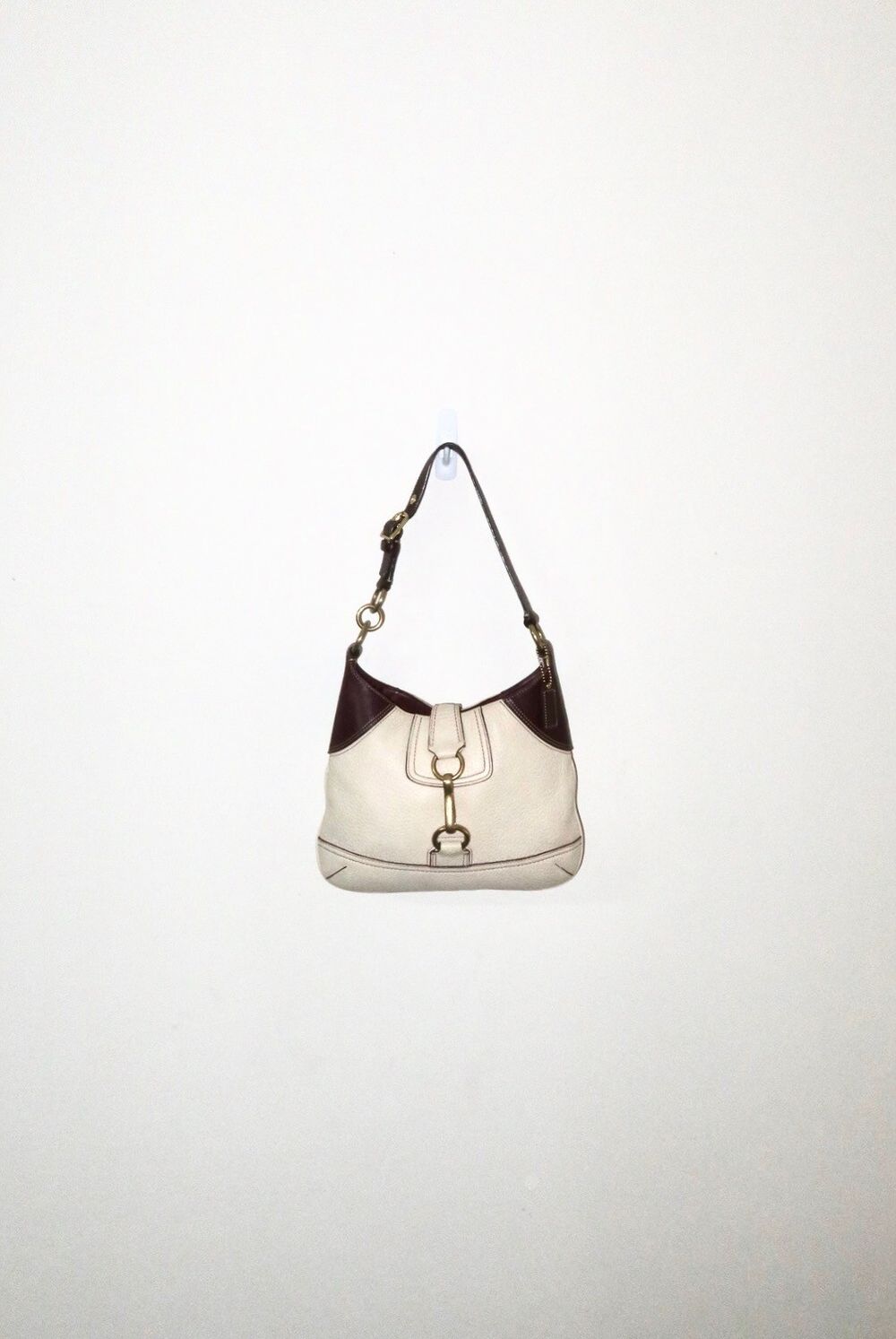 Vintage Y2K Cream / Burgundy 2006 Coach Hamptons Pebbled Leather Clip Hobo