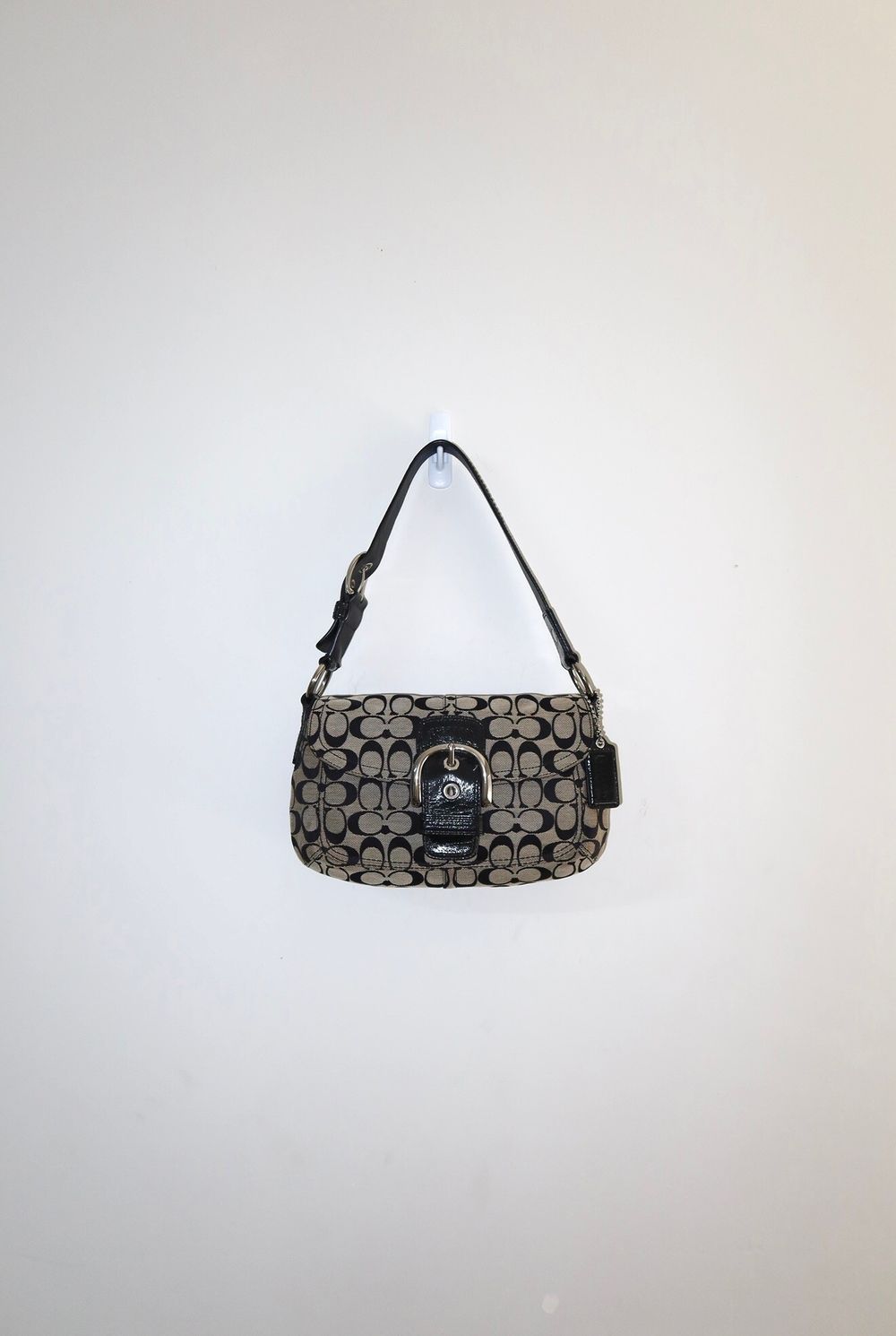 Vintage Y2K Black 2008 Coach Soho Signature Flap Shoulder Bag