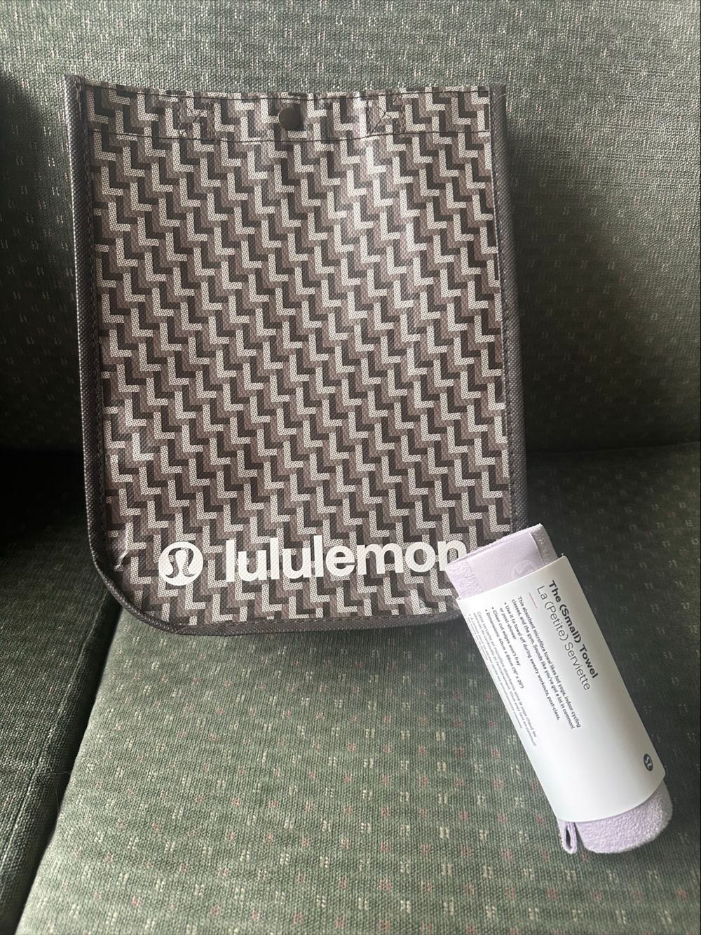 Lululemon The Small Towel And Pouch