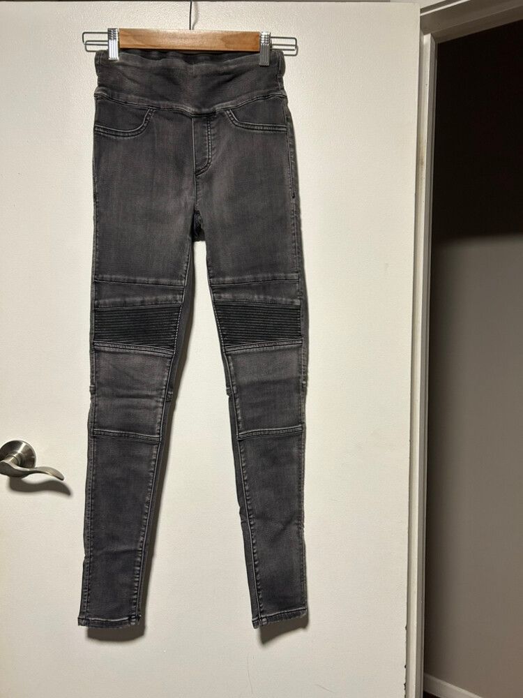 Decjuba Riley Biker Skinny Jeans