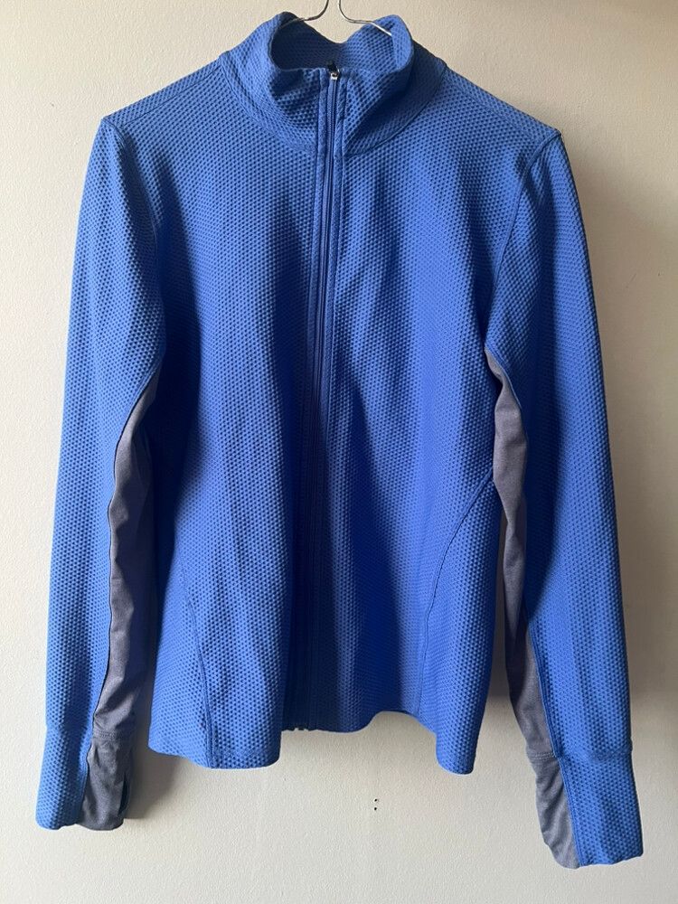 Calvin Klein sports top zip front and thumb hooks