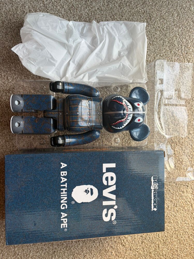 BE@RBRICK × A Bathing Ape × Levi’s Figure