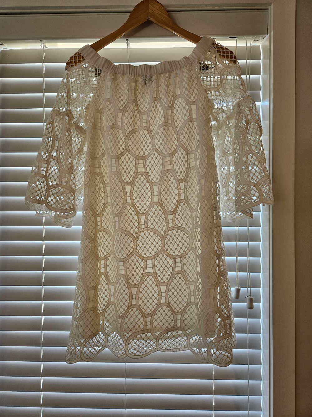 Witchery - Lace Dress on Designer Wardrobe Witchery - Lace Dress on Designer Wardrobe