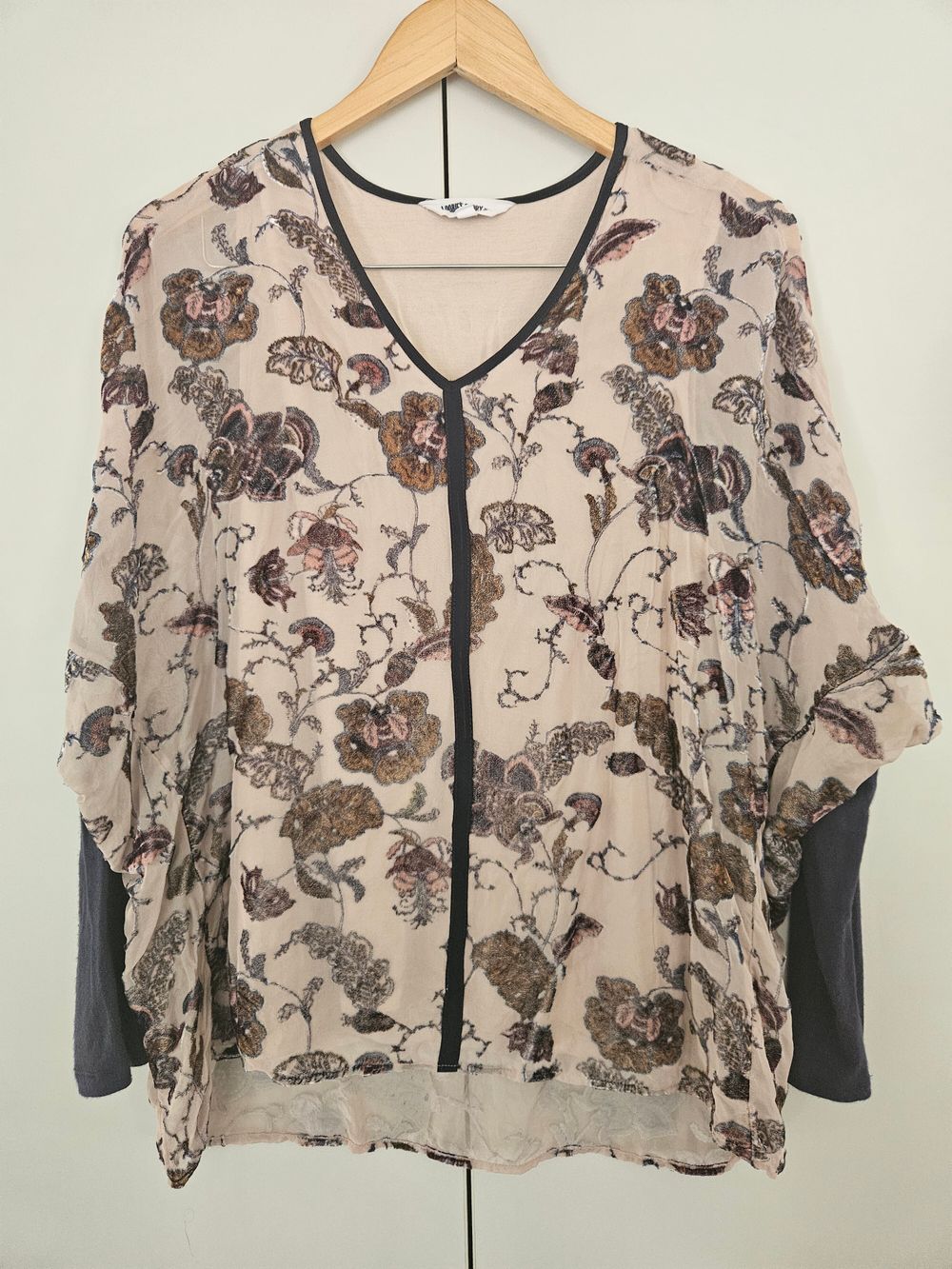 Beautiful Silk-mix Top