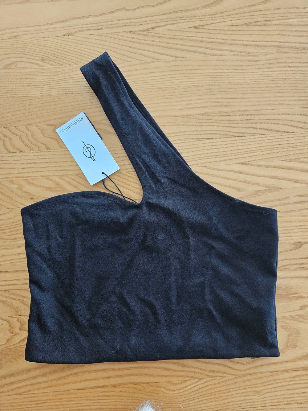 Assymetric Strap Crop