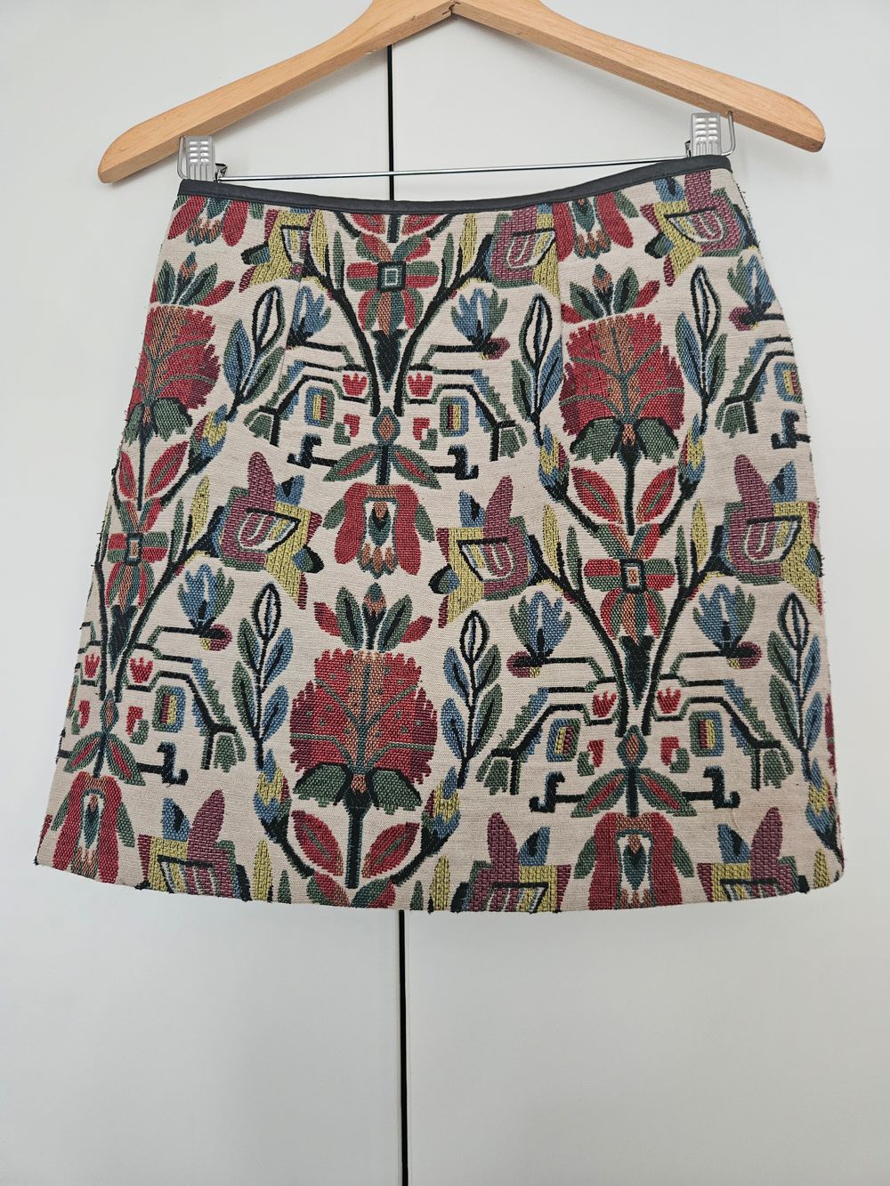 Woven Patterned Mini Skirt