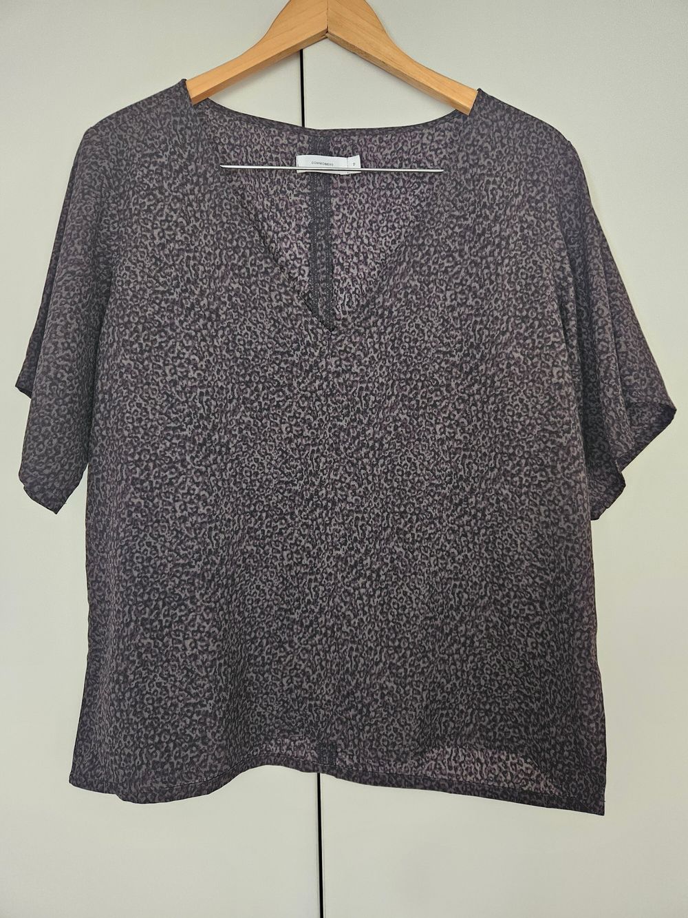 Khaki / Grey Patterned Top