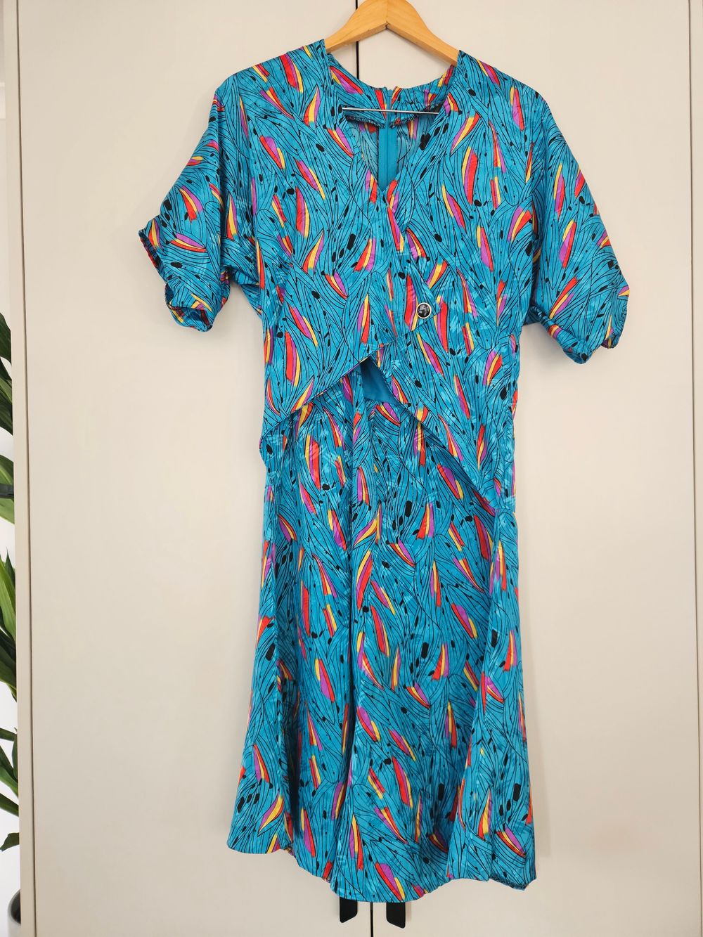 Stunning Vintage Midi Dress