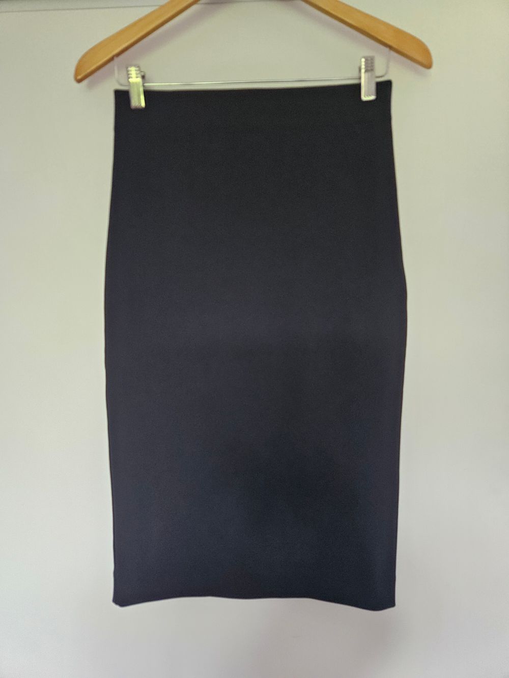 Classic Stretch Midi Skirt