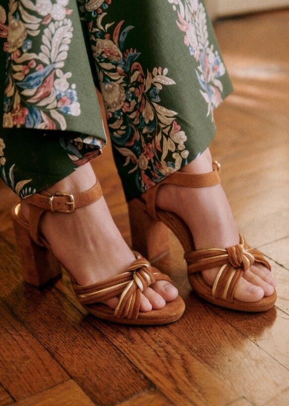 Sezane - ditions Szane Carmela high sandals size 40 Brown Heels on Designer Wardrobe Sezane - ditions Szane Carmela high sandals size 40 Brown Heels on Designer Wardrobe