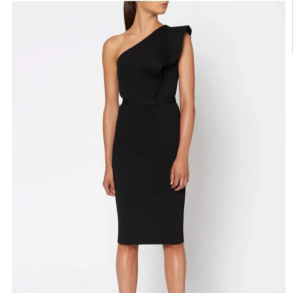 scanlan theodore one shoulder dress Scanlan Theodore - One Shoulder Navy Satin Dress