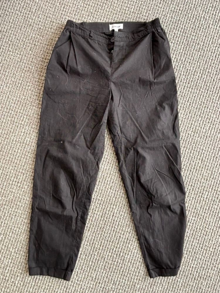 kowtow black crop trousers