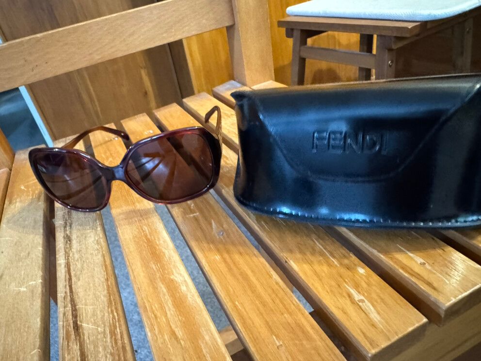 FENDI 5145 sunglasses- Authentic with case