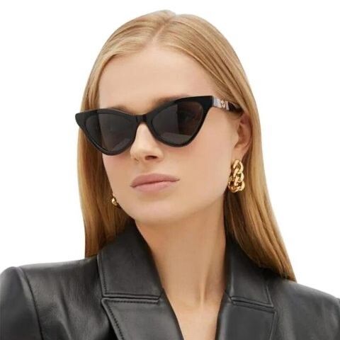 Black Gucci cat eye sunglass