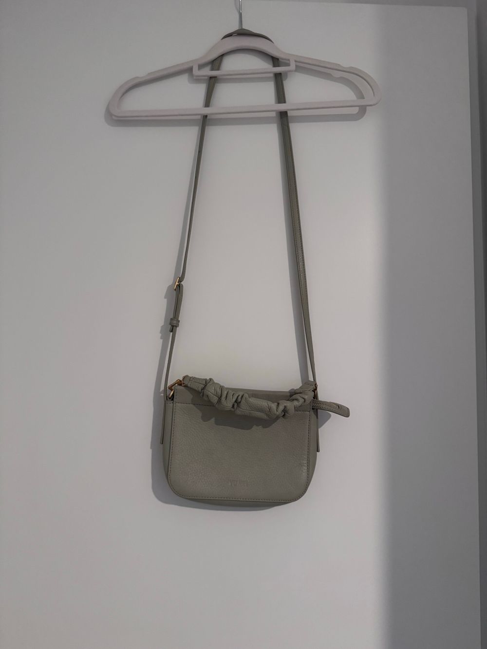 Yu mei scrunchie bag alfalfa