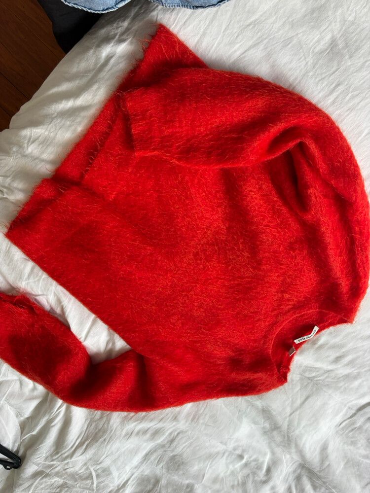 Red knit