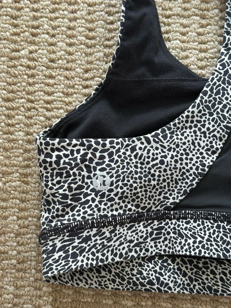 Lululemon Invigorate Sports Bra