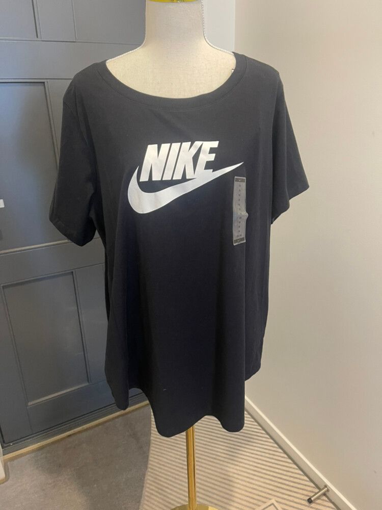 Nike Tee Size XL