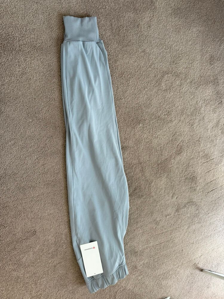 Lululemon Luxmetrme Slim Fit MR Jogger