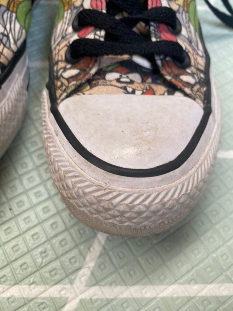 Looney Tunes Chucks