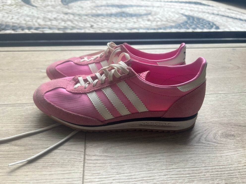Adidas pink LS72 US7