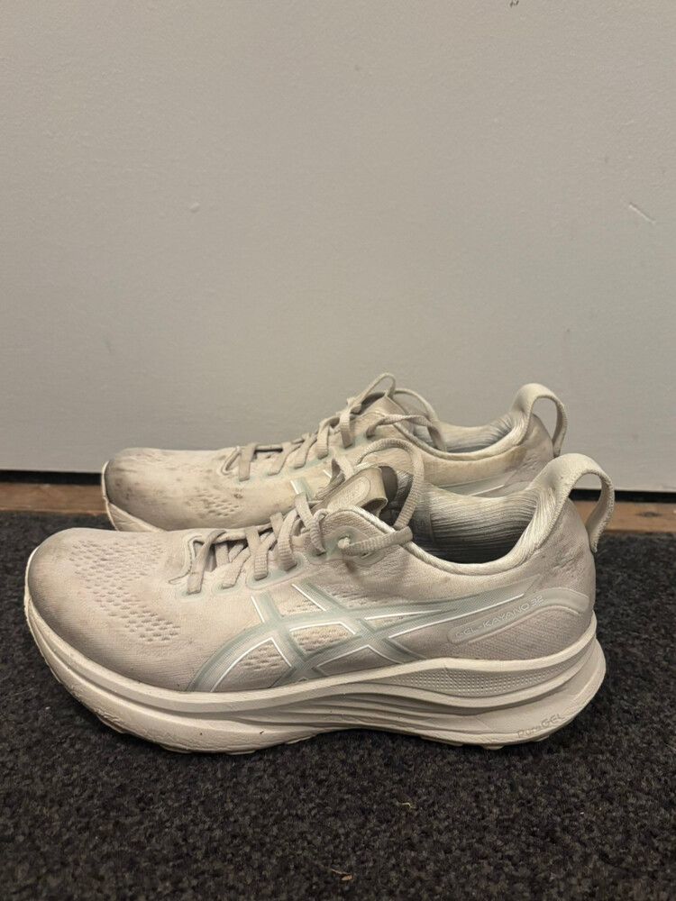 Asics Kayano 32