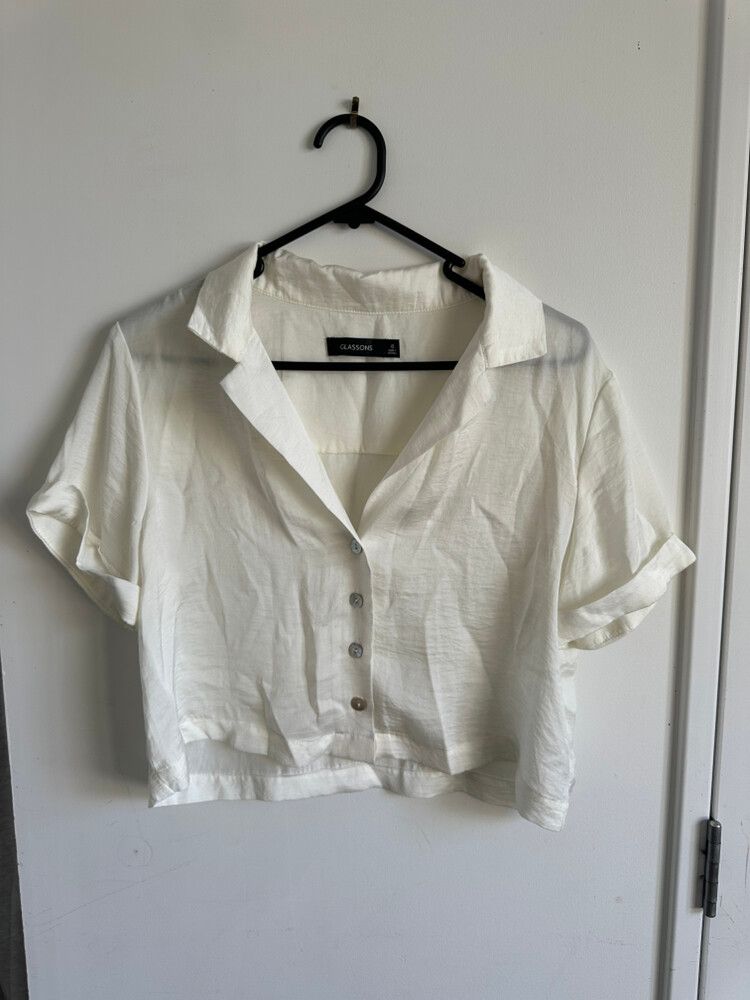 2x Glassons Satin Black & White Cropped Shirt