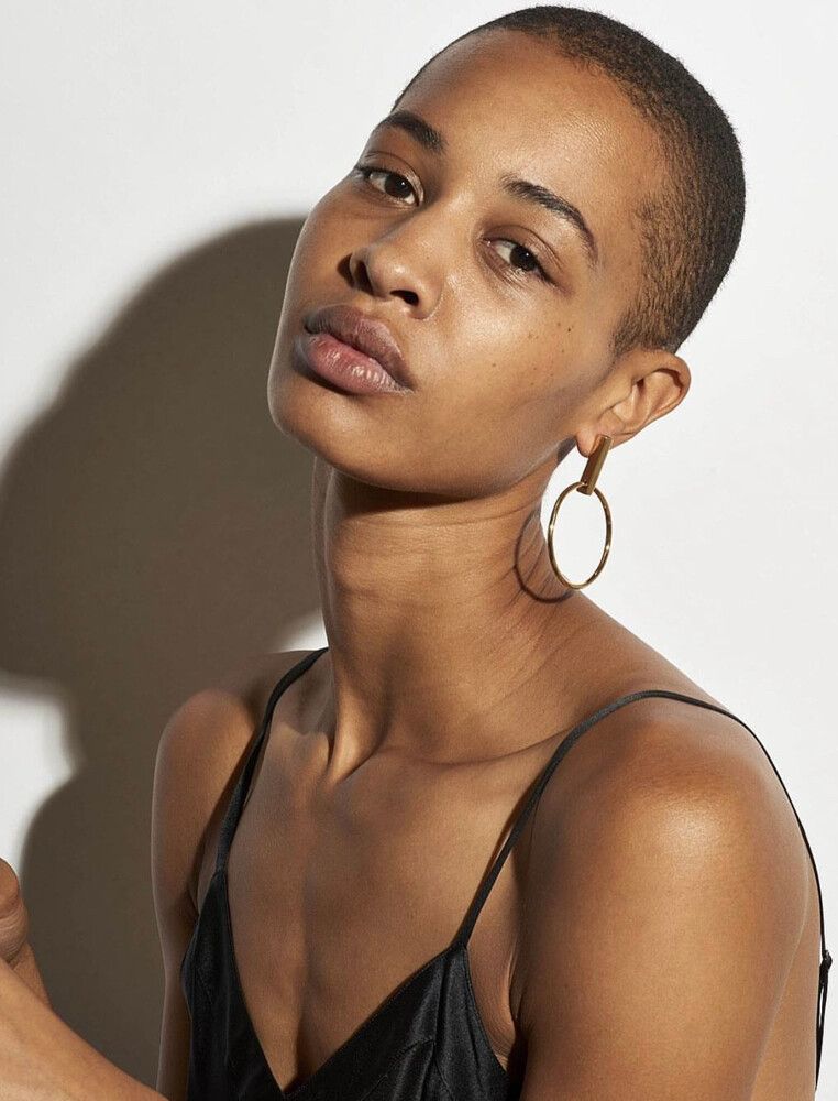 Holly Ryan Minimalist Hoops
