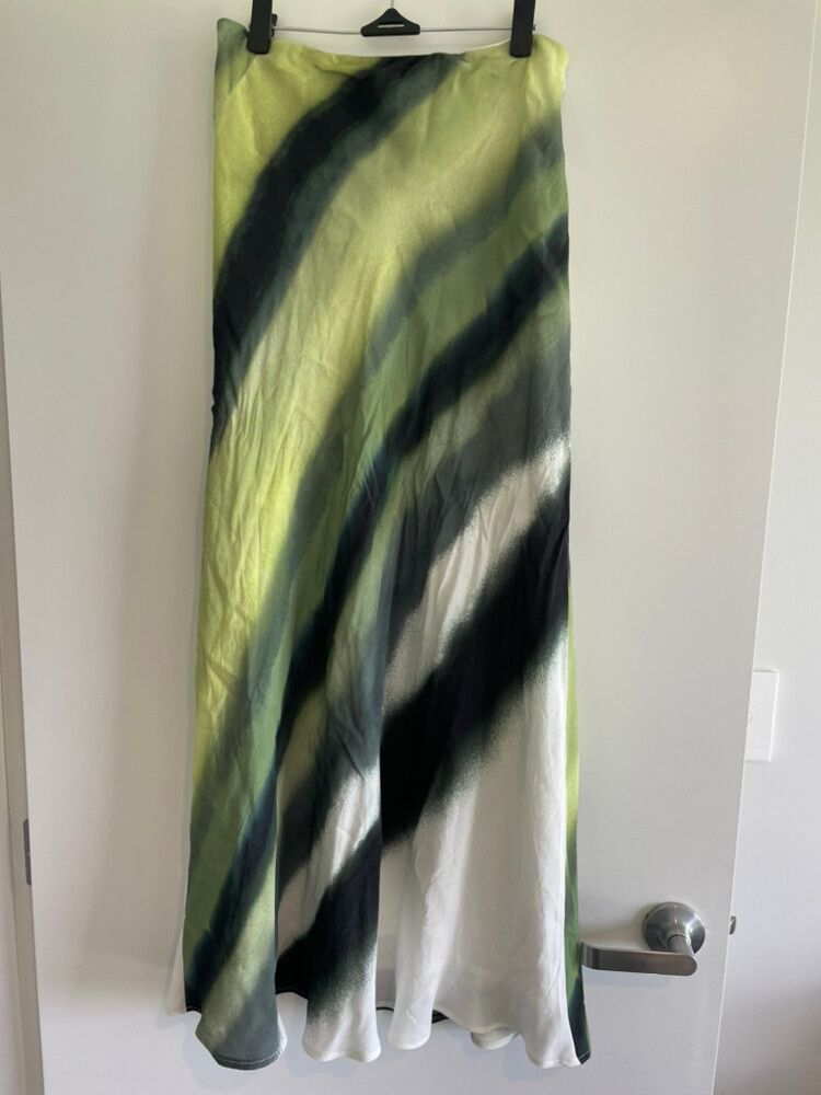 chinese dress ladies Kelly Green Ruffled Maxi Dress