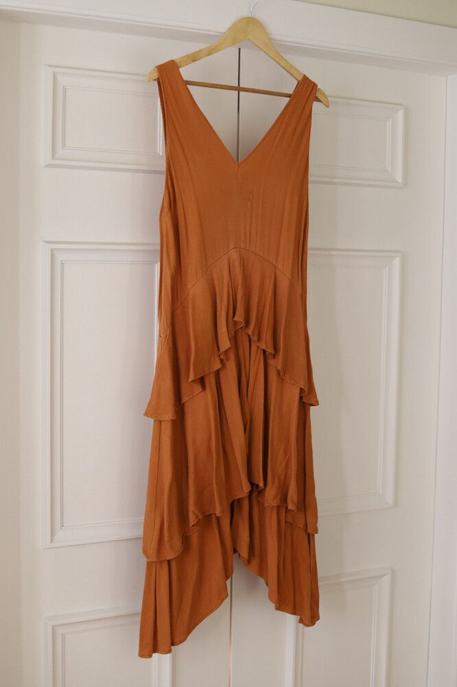 Gorgeous Detailed Flow Dress