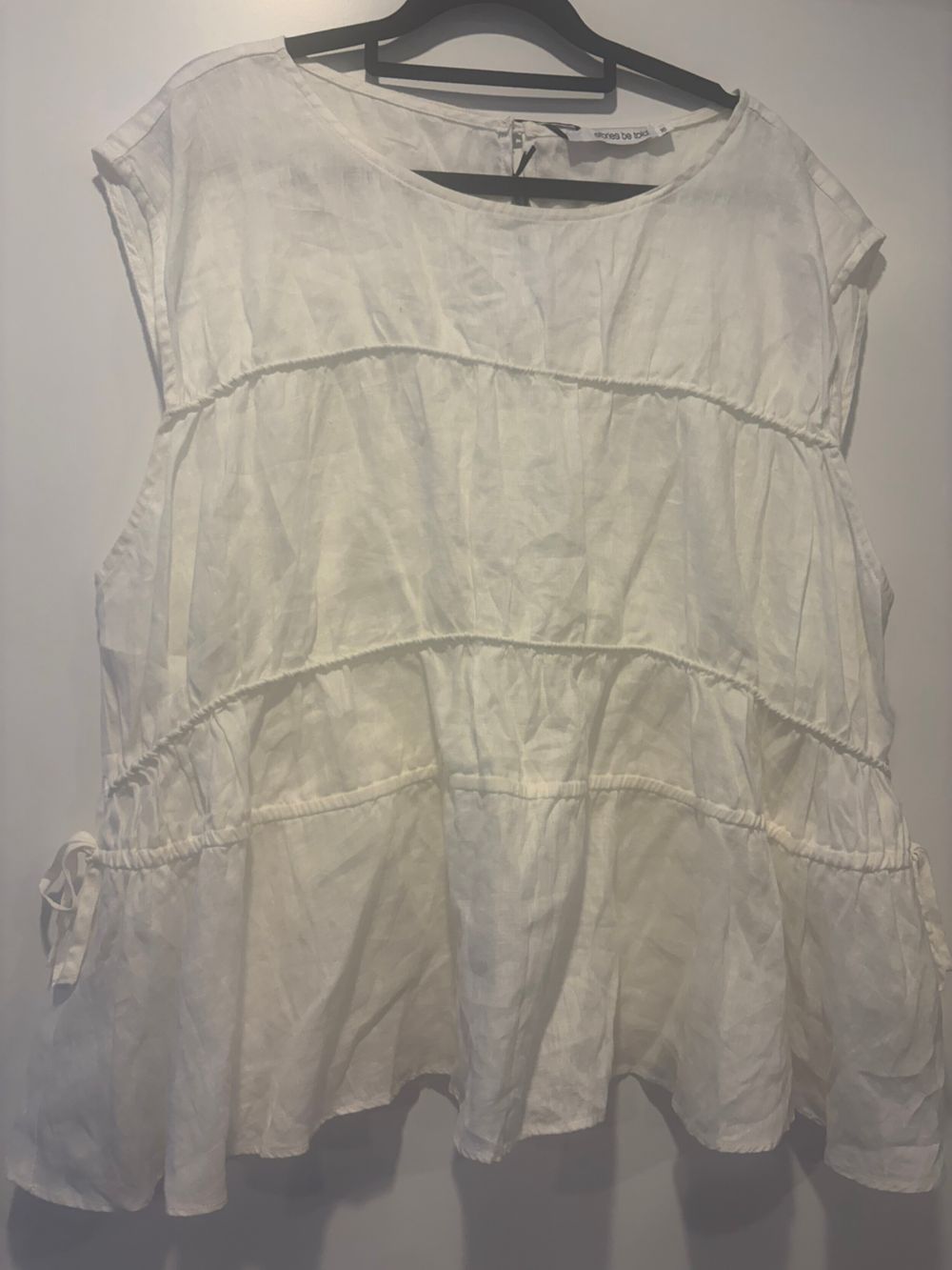 Stories Be Told Context Ivory Linen Relaxed Sleeveless Top