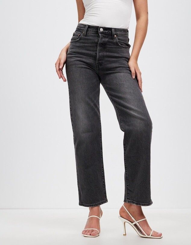 Levi's Ribcage Straight Ankle Jeans