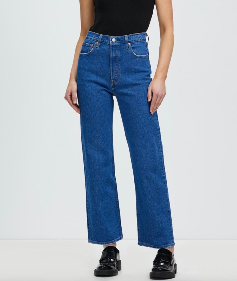 Levi's Ribcage Straight Ankle Jeans