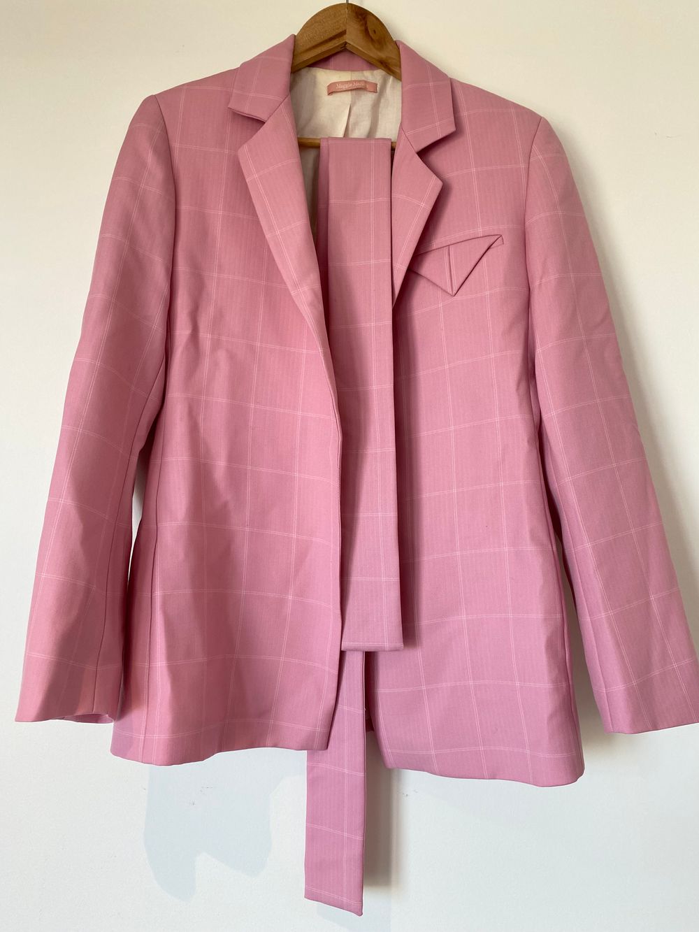 Maggie Marilyn Pink blazer