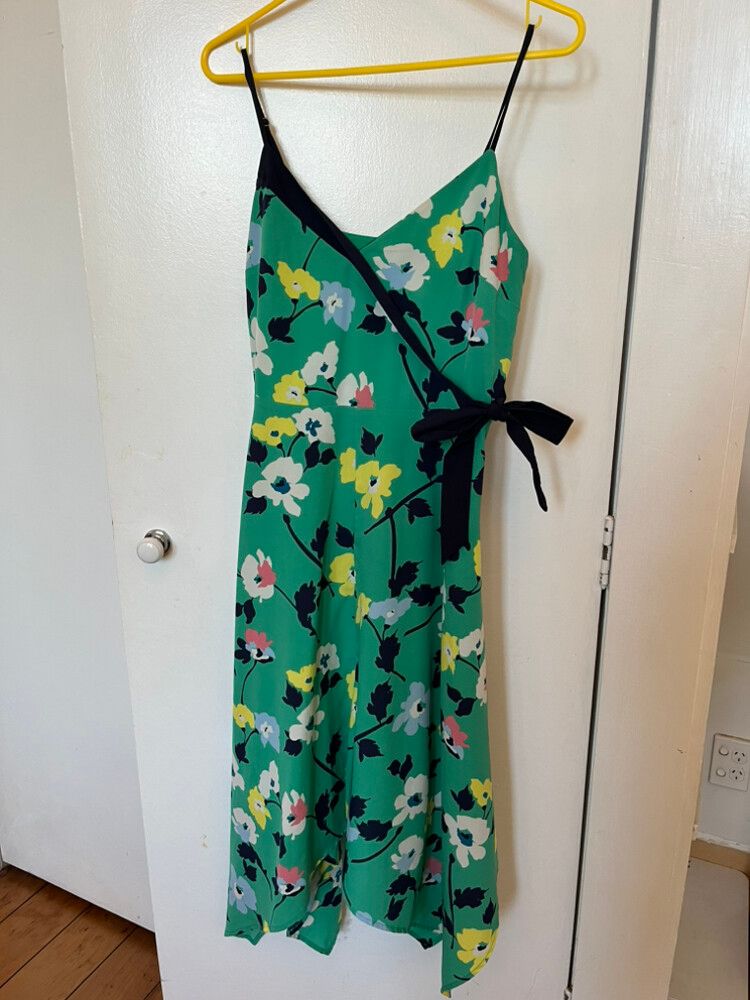 Banana Republic - Banana Republic Calf Length Asymmetrical Dress on  Designer Wardrobe