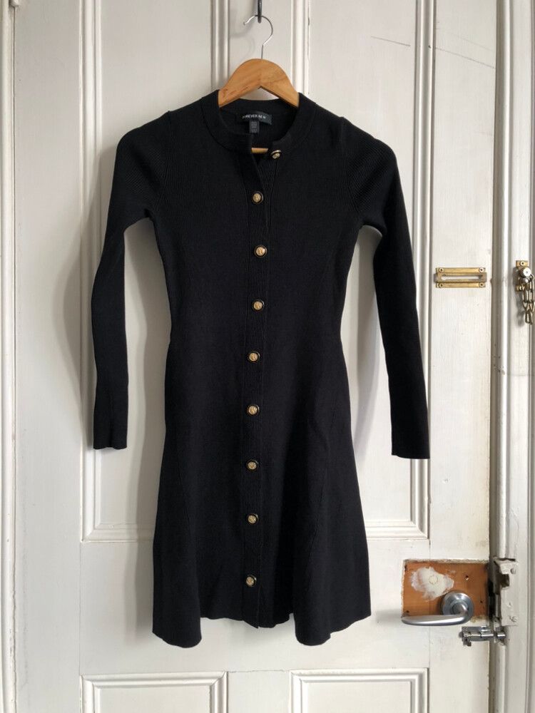 Forever New - Forever new Black Knit Button long sleeve Dress on Designer  Wardrobe