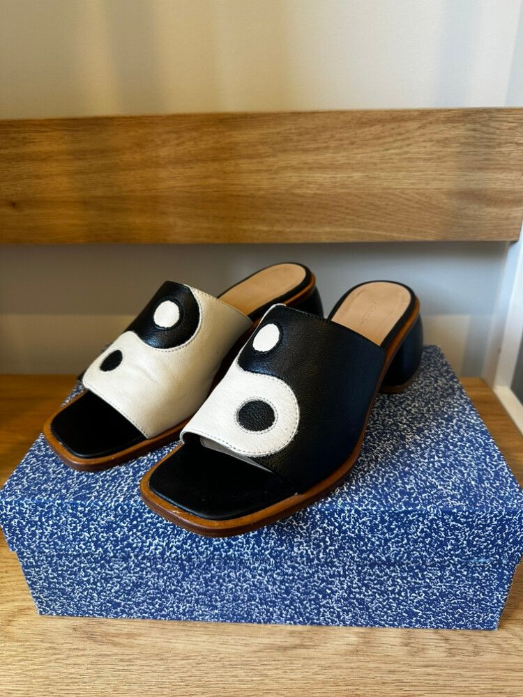 Paloma Wool - Paloma Wool Yin Yang Mules on Designer Wardrobe