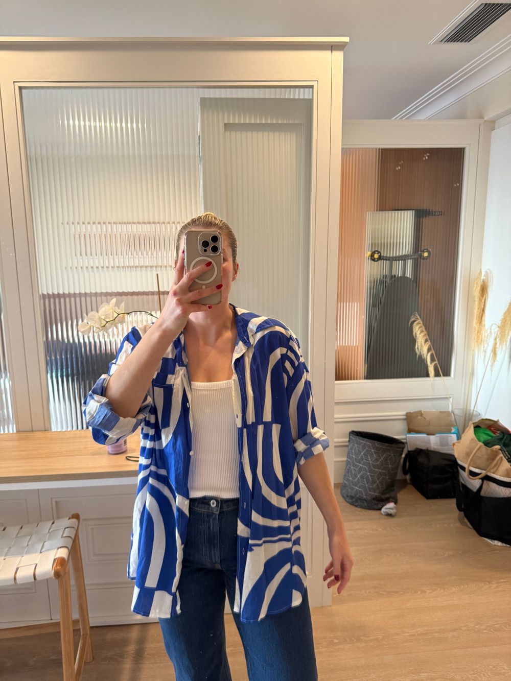Oversized blue patterned shirt
